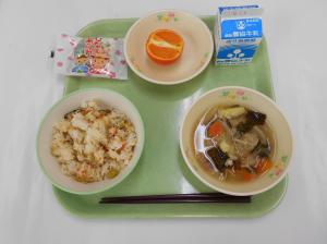 給食写真（３月１日）