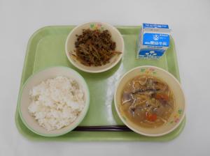 給食写真（４月８日）