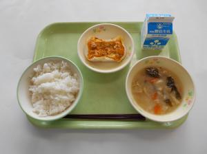 給食写真（５月15日）