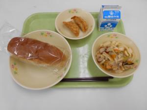 給食写真（４月22日）